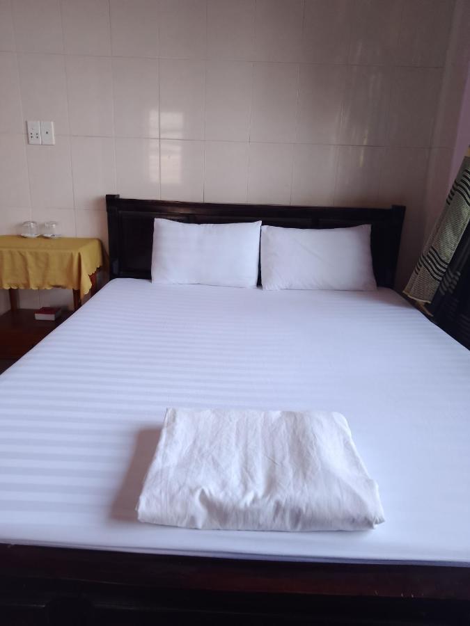 Nha Nghi Hang Nga 洞海 外观 照片