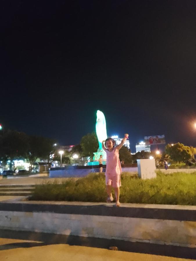 Nha Nghi Hang Nga 洞海 外观 照片
