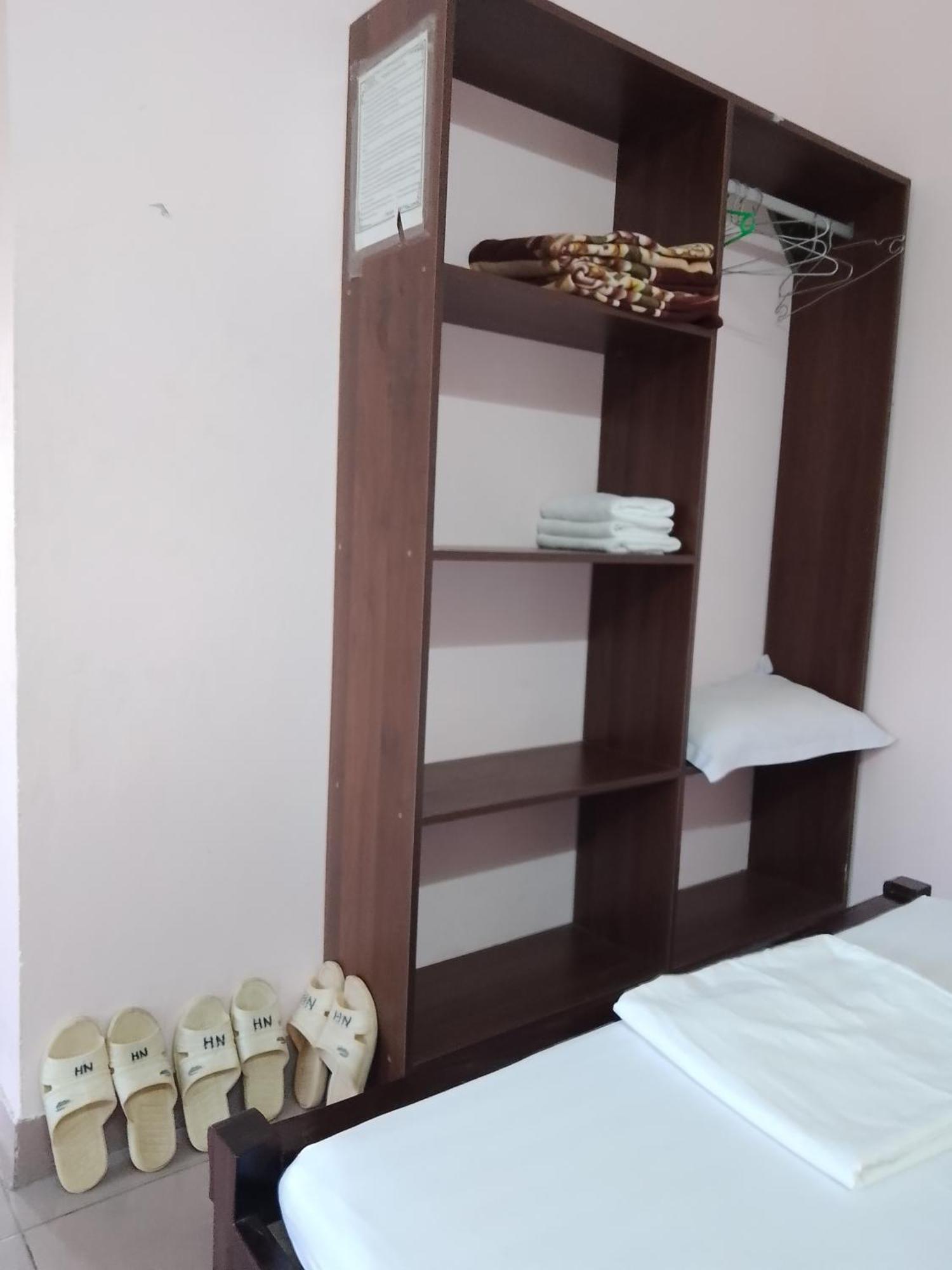 Nha Nghi Hang Nga 洞海 外观 照片